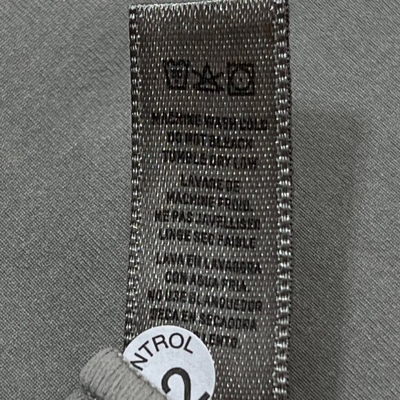 NWT SKIMS Essential Crew Neck Sleeveless Bodysuit Smoke 2X/3X - Picture 8 of 12